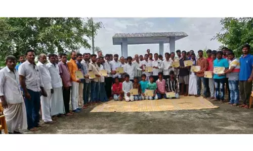 గణేశ్‌ ఉత్సవ కమిటీలకు  ప్రశంసా పత్రాలు