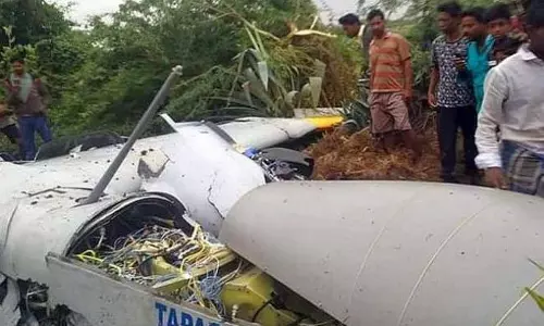 నిమిషాల వ్యవధిలోనే కుప్పకూలిన డీఆర్‌డీఓ డ్రోన్‌