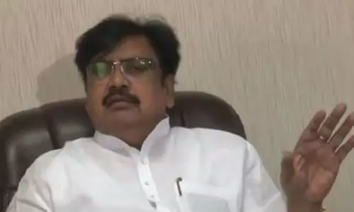 కోడెల ఆత్మహత్య.. కార్యకర్తతో వర్ల రామయ్య ఫోన్ సంభాషణ వైరల్.. కోడెల ఆత్మహత్య.. కార్యకర్తతో వర్ల రామయ్య ఫోన్ సంభాషణ వైరల్..