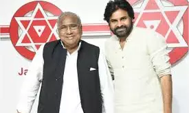 పవన్ తప్పు లేదు నేనే రావాలని కోరా.. సంపత్ వ్యాఖ్యలతో బాధపడుతున్న: వీహెచ్ పవన్ తప్పు లేదు నేనే రావాలని కోరా.. సంపత్ వ్యాఖ్యలతో బాధపడుతున్న: వీహెచ్