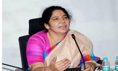 రోడ్డు ప్రమాదంపై మంత్రి సత్యవతి రాథోడ్ దిగ్ర్భాంతి రోడ్డు ప్రమాదంపై మంత్రి సత్యవతి రాథోడ్ దిగ్ర్భాంతి