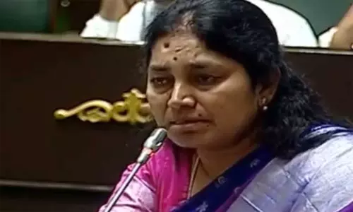 అసెంబ్లీలో కంటతడి పెట్టిన ఆలేరు ఎమ్మెల్యే సునీత !