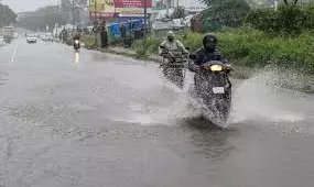 తెలుగు రాష్ట్రాల్లో భారీ వర్షాలు.. కుండపోత వానలతో సీమ అతలాకుతలం