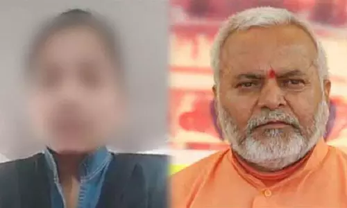 ఆమెను వేధించిన మాట నిజమే.. విచారణలో అంగీకరించిన చిన్మయానంద్ ఆమెను వేధించిన మాట నిజమే.. విచారణలో అంగీకరించిన చిన్మయానంద్