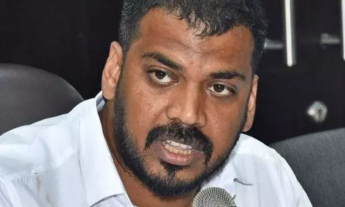 పేపర్‌ లీక్‌ అని దరిద్రమైన ప్రచారం : మంత్రి అనిల్