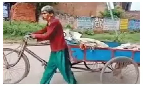 పేదవాడికి మరణమూ శాపమే! భార్య మృతదేహాన్ని 45 కిలోమీటర్ల మేర రిక్షాలో లాక్కెళ్లిన భర్త