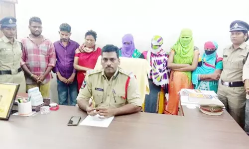 వ్యభిచారం ముఠా గుట్టురట్టు