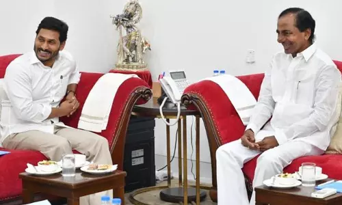 తిరుమల బ్రహ్మోత్సవాలకు సీఎం కేసీఆర్ కు ఆహ్వానం