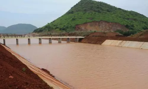 బిగ్ బ్రేకింగ్ : అనంతపురం జిల్లాలో ఘోర ప్రమాదం బిగ్ బ్రేకింగ్ : అనంతపురం జిల్లాలో ఘోర ప్రమాదం