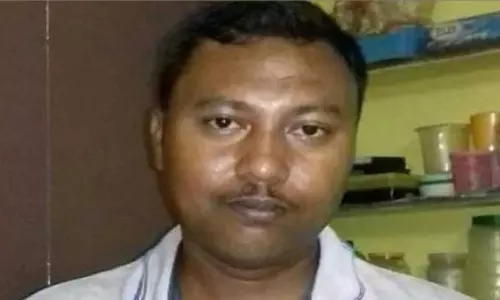 వృద్ధ తల్లిదండ్రులను కిరాతకంగా హత్య చేసిన తనయుడు వృద్ధ తల్లిదండ్రులను కిరాతకంగా హత్య చేసిన తనయుడు