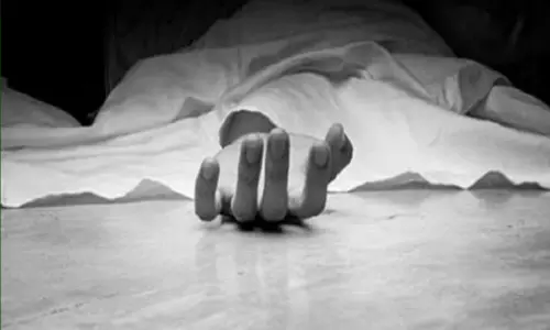 ప్రేమించిన వ్యక్తిని పెళ్లి చేసుకుంటానో లేదోనని బాలిక ఆత్మహత్య... ప్రేమించిన వ్యక్తిని పెళ్లి చేసుకుంటానో లేదోనని బాలిక ఆత్మహత్య...