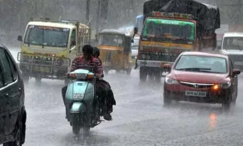 తెలుగు రాష్ట్రాలకు భారీ వర్ష సూచన తెలుగు రాష్ట్రాలకు భారీ వర్ష సూచన