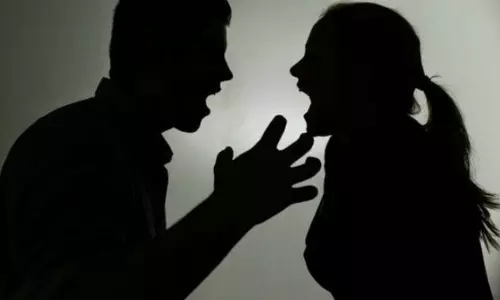 భర్తను దారుణంగా హత్య చేసిన భార్య