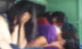 బాలీవుడ్ నటితో వ్యభిచారం ... రెడ్ హ్యాండెడ్గా పట్టుకున్న పోలీసులు బాలీవుడ్ నటితో వ్యభిచారం ... రెడ్ హ్యాండెడ్గా పట్టుకున్న పోలీసులు