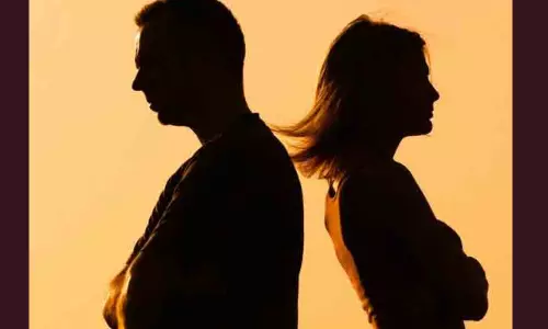 భార్యపై పగ పెంచుకున్న భర్త.. సోషల్ మీడియా లో కాల్ గర్ల్ అంటూ ప్రచారం.. భార్యపై పగ పెంచుకున్న భర్త.. సోషల్ మీడియా లో కాల్ గర్ల్ అంటూ ప్రచారం..