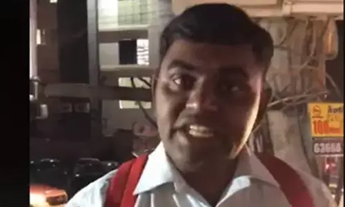 షార్ట్స్ ఎందుకు వేసుకున్నావ్... సంప్రదాయం కాదు యువతితో వ్యక్తి వాదన