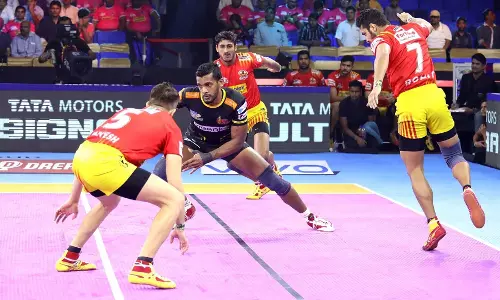 సోను అద్భుత ప్రదర్శన.. ఓడిన టైటాన్స్ సోను అద్భుత ప్రదర్శన.. ఓడిన టైటాన్స్