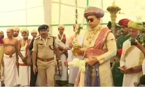 మైసూర్లో ఘనంగా దసరా ఉత్సవాలు మైసూర్లో ఘనంగా దసరా ఉత్సవాలు