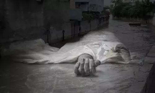 అమెరికాలో యువతి అనుమానస్పద మృతి అమెరికాలో యువతి అనుమానస్పద మృతి