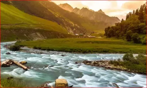 Jammu and Kashmir..  టూరిస్టులకు చల్లని కబురు