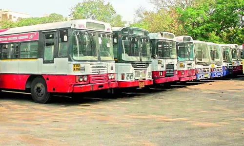 TSRTC Strike : ఏడో రోజూ కొనసాగుతున్న ఆర్టీసీ కార్మికుల సమ్మె