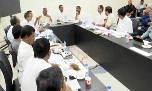 ఏపీ ప్రభుత్వం మరో కీలక నిర్ణయం.. రూ.46,675 కోట్లతో ఏపీ ప్రభుత్వం మరో కీలక నిర్ణయం.. రూ.46,675 కోట్లతో