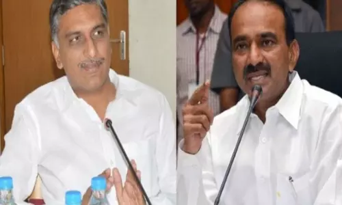 ఆర్టీసీ సమ్మె.. చర్చనీయాంశంగా మారిన ఇద్దరు మంత్రుల మౌనం