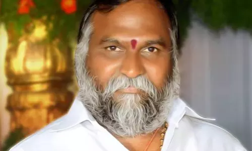 ఎమ్మెల్యే జగ్గారెడ్డి మరో సెన్సేషన్‌..అప్పులోళ్లనూ వేదికపైకి పిలిచి కార్యకర్తలకు పరిచయం