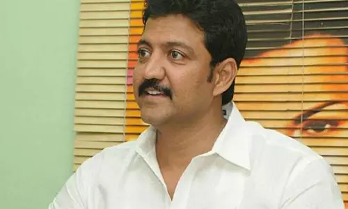 ఓటర్లకు దొంగపట్టాలు.. వల్లభనేని వంశీపై కేసు నమోదు.. మరో నేత అరెస్ట్