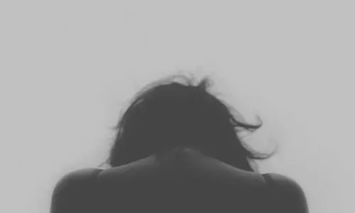 50 ఏళ్ల మహిళా టీచర్పై అత్యాచారం 50 ఏళ్ల మహిళా టీచర్పై అత్యాచారం