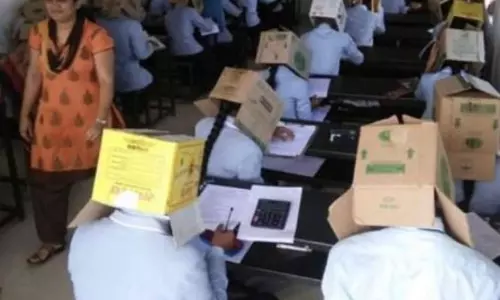 కాపీ కొట్టకుండా అట్టపెట్టెలు