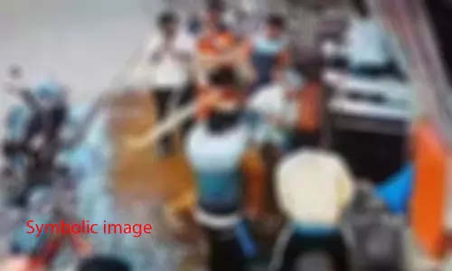 హైదరాబాద్ నడి బొడ్డులో కత్తులతో వెంటాడి హత్య!