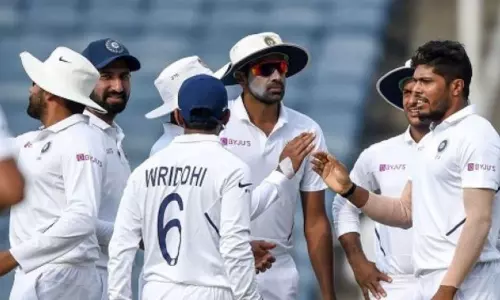 Ind vs SA 3rd Test : విజృంభించిన భారత్ బౌలర్లు
