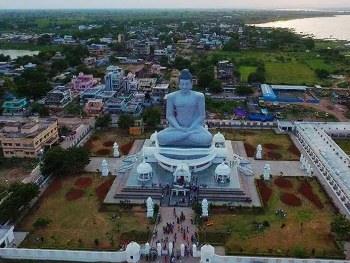 రాజధానిపై ప్రభుత్వానికి నివేదిక సమర్పించిన పీటర్ కమిటీ..30వేల కోట్ల మేర దుబారా జరిగిందన్న కమిటీ రాజధానిపై ప్రభుత్వానికి నివేదిక సమర్పించిన పీటర్ కమిటీ..30వేల కోట్ల మేర దుబారా జరిగిందన్న కమిటీ
