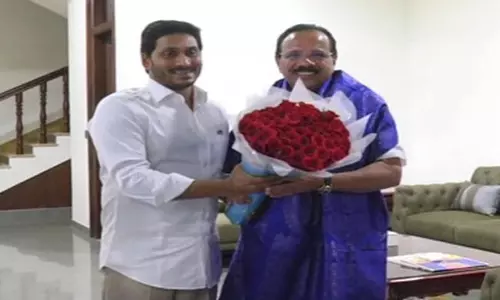 వైఎస్‌ జగన్‌ నివాసానికి సదానందగౌడ