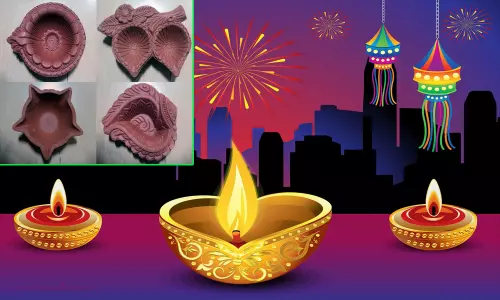 మార్కెట్లో ఆకట్టుకుంటున్న మట్టిప్రమిదలు మార్కెట్లో ఆకట్టుకుంటున్న మట్టిప్రమిదలు