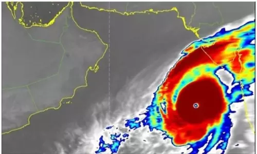 తెలుగు రాష్ట్రాలకు మరో తుఫాను గండం.. దూసుకొస్తున్న క్యార్