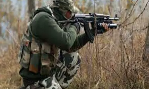 జమ్మూ కశ్మీర్ లోని కుల్గాంలో ఉగ్రదాడి జమ్మూ కశ్మీర్ లోని కుల్గాంలో ఉగ్రదాడి