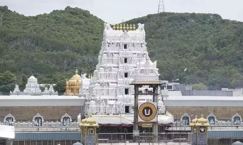 టీటీడీలో సంచలన నిర్ణయం.. వారిని తొలగించే అవకాశం.. టీటీడీలో సంచలన నిర్ణయం.. వారిని తొలగించే అవకాశం..