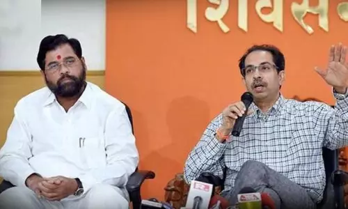 శివసేన కీలక నిర్ణయం