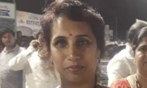 కోర్టులో లొంగిపోయిన కోడెల కుమార్తె కోర్టులో లొంగిపోయిన కోడెల కుమార్తె