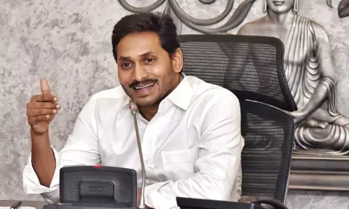 హైకోర్టును అశ్రయించిన జగన్ తరుపు న్యాయవాదులు! హైకోర్టును అశ్రయించిన జగన్ తరుపు న్యాయవాదులు!