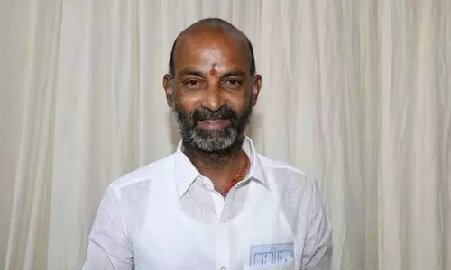 నాపై దాడి అంశాన్ని పార్లమెంట్‌ ప్రివిలైజ్ కమిటీ దృష్టికి తీసుకెళ్తా  : ఎంపీ బండి సంజయ్