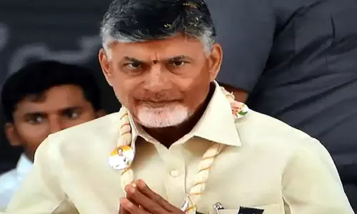 ఈనెల 14న నిరాహార దీక్ష చేయనున్న చంద్రబాబు ఈనెల 14న నిరాహార దీక్ష చేయనున్న చంద్రబాబు