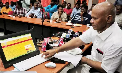 టీటీడీలో శ్రీవాని ట్రస్టుకు అనూహ్య స్పందన.. టీటీడీలో శ్రీవాని ట్రస్టుకు అనూహ్య స్పందన..