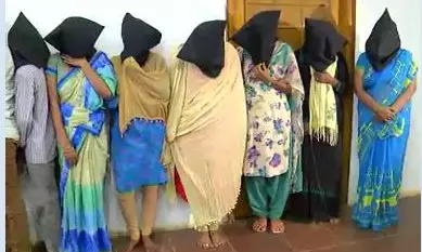 సినిమాల పేరిట వ్యభిచారం.. సినిమాల పేరిట వ్యభిచారం..