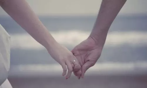 గుంటూరులో వికటించిన టీనేజ్ లవ్.. ప్రేమికుడు మృతి..