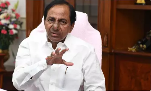 మాజీ ఐఏఎస్ అధికారి చంద్రమౌళి మృతిపట్ల సీఎం కేసీఆర్ సంతాపం మాజీ ఐఏఎస్ అధికారి చంద్రమౌళి మృతిపట్ల సీఎం కేసీఆర్ సంతాపం