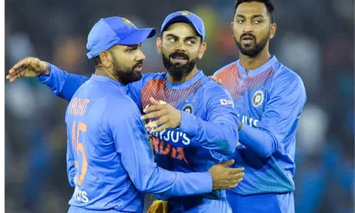 ఐసీసీ వన్డే ర్యాంకింగ్స్లో టాప్ 10లో వీరే... ఐసీసీ వన్డే ర్యాంకింగ్స్లో టాప్ 10లో వీరే...