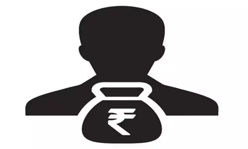 రూ. 150 కోట్లు ముట్టిన ఆంధ్రా ప్రముఖుడెవరు? రూ. 150 కోట్లు ముట్టిన ఆంధ్రా ప్రముఖుడెవరు?